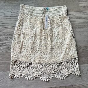 NWT Blue Island Ivory Crochet Lace Mini Skirt